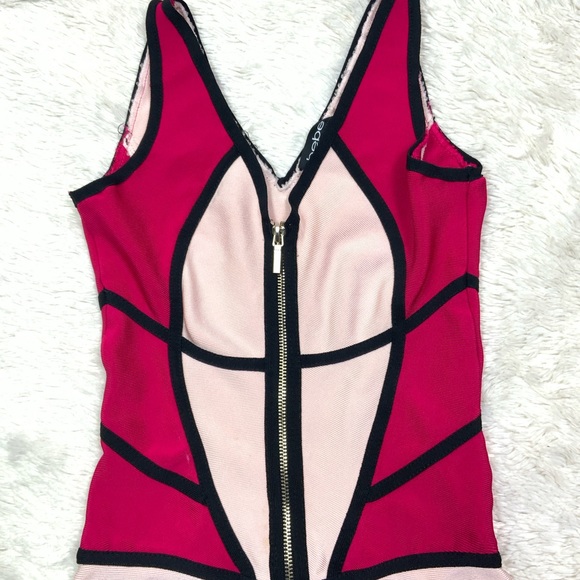 Bebe pink color block dress - Picture 4 of 9